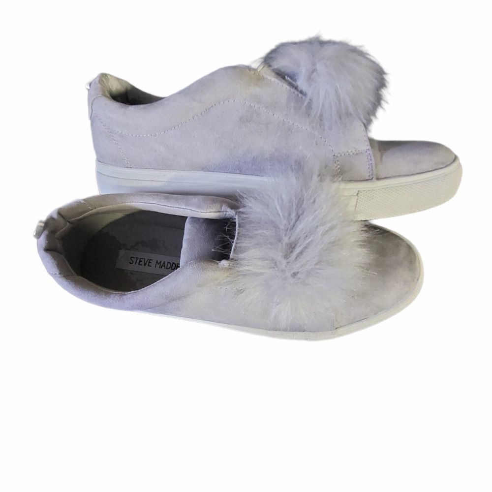 STEVE Madden Jaeda Pom Pom Slip-on Shoe sz 8.5